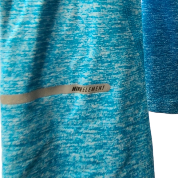 Women’s Nike Element Dri-Fit Quarter Zip Pullover - Picture 5 of 5